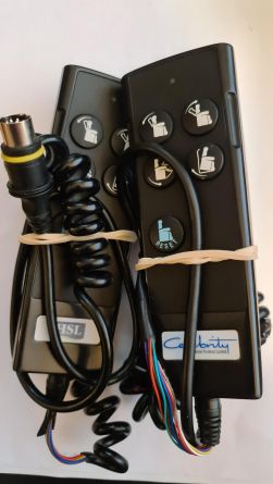 Two Celebrity recliner chair with bad cables