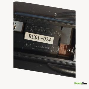 Thumbnail: Dimplex RC01-024 (RC01-008 Variant) remote control inside image