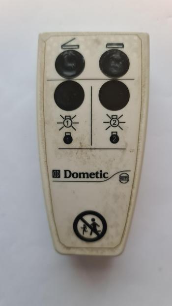 Dometic  customers remote control for repair