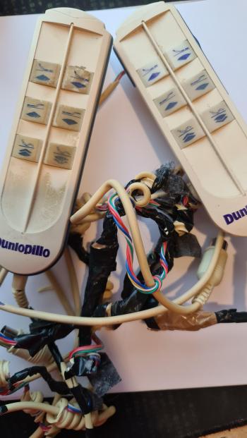 Dunlipillo  customers remote control for repair