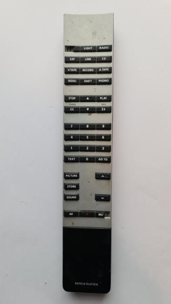 Bang & Oulfsen  customers remote control for repair
