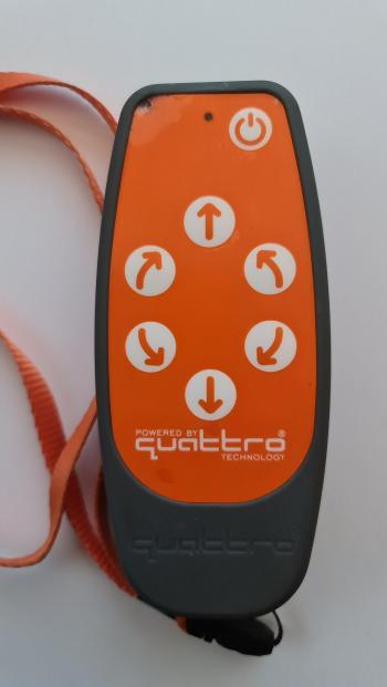 Quattro   customers remote control for repair