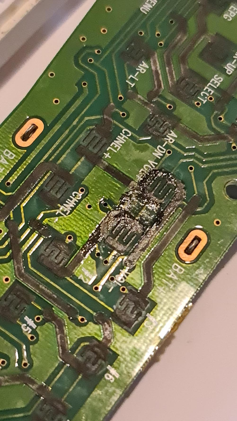 Bose RC28T1-40 Remote Control - Inside Image