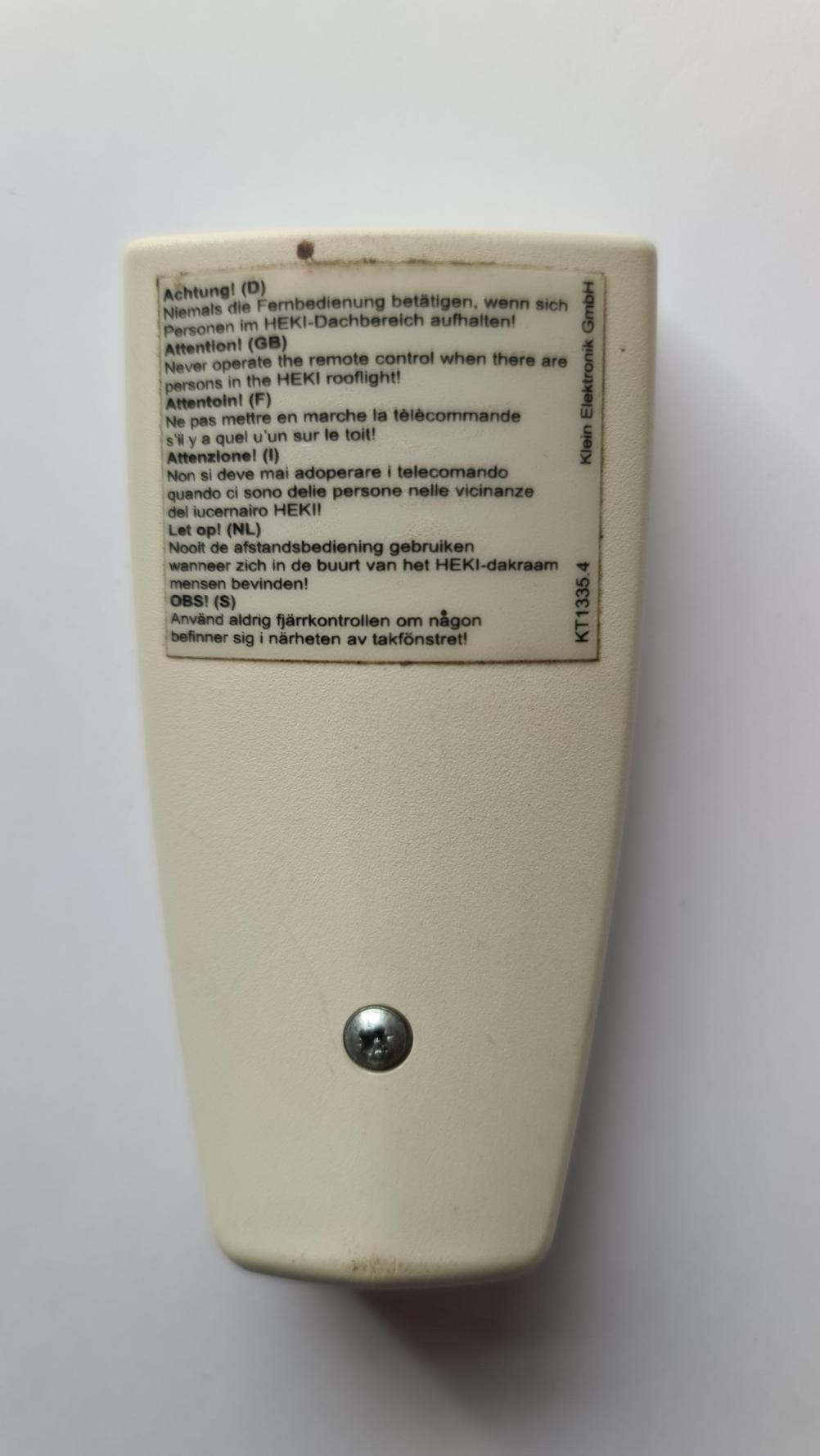 Dometic  KT1335 4 Remote Control - Back Image