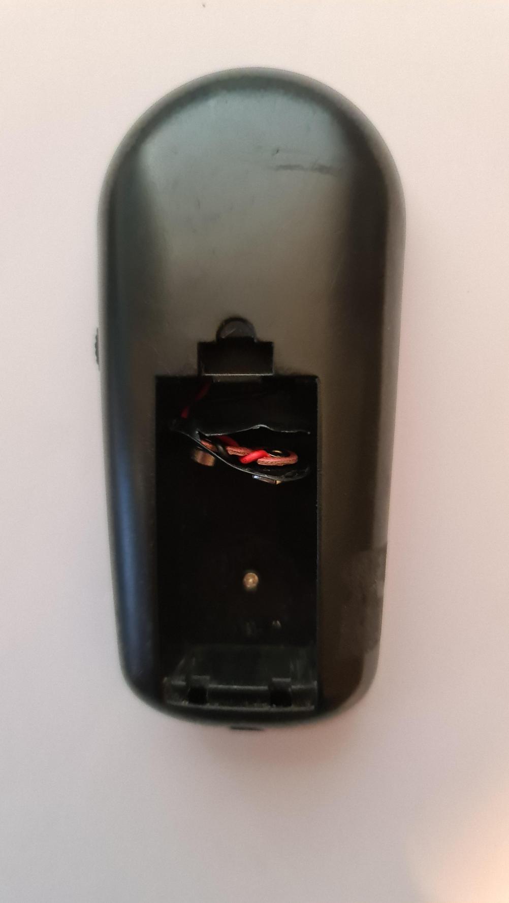 Riviera UR203 Remote Control - Back Image