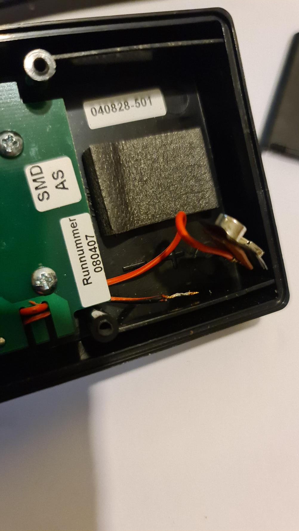 Reich  Remote Control - Inside Image