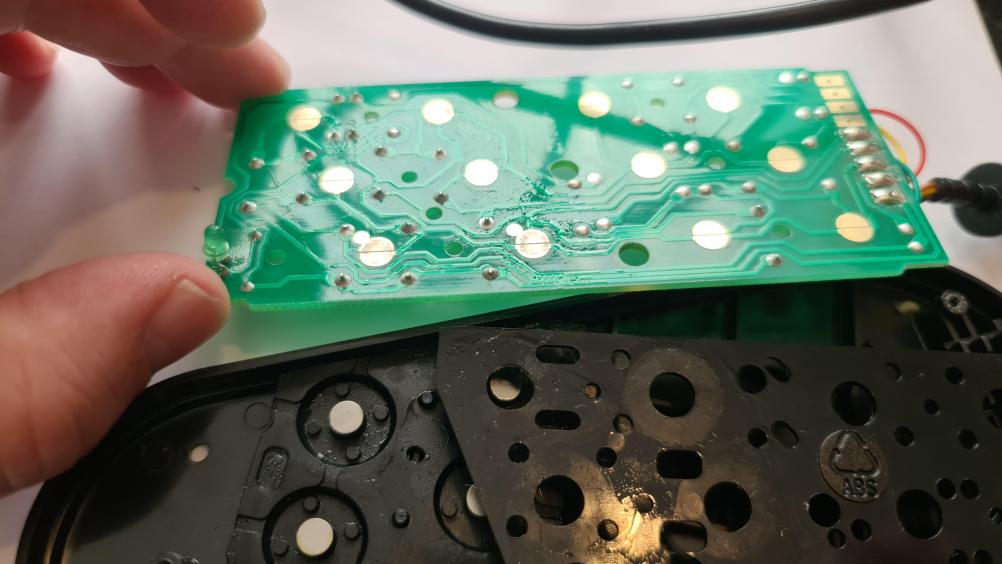 Hulsta  Remote Control - Inside Image
