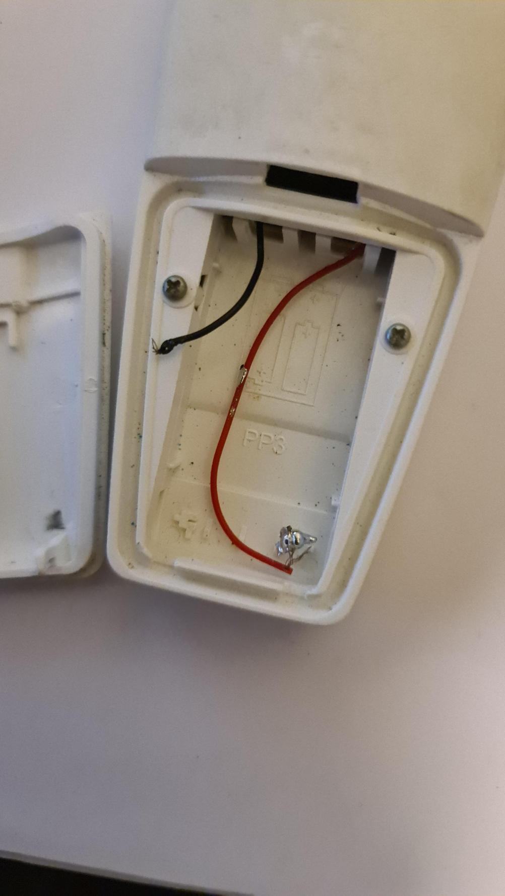 Powrtouch   Remote Control - Inside Image