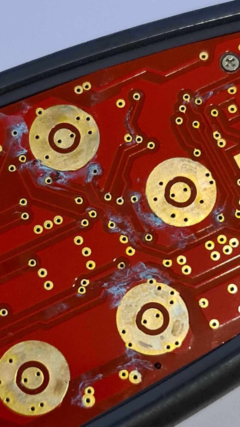 Purpleline  Quattro  Remote Control - Inside Image
