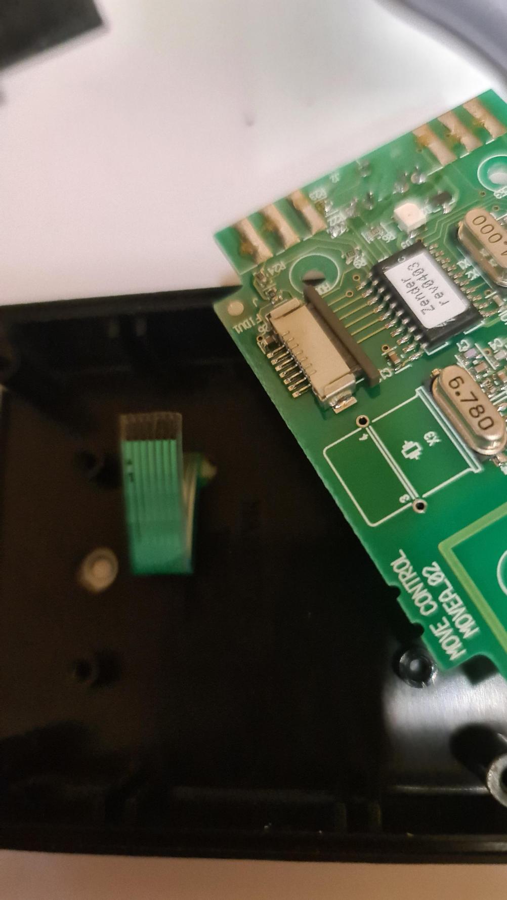 Reich Remote Control - Inside Image