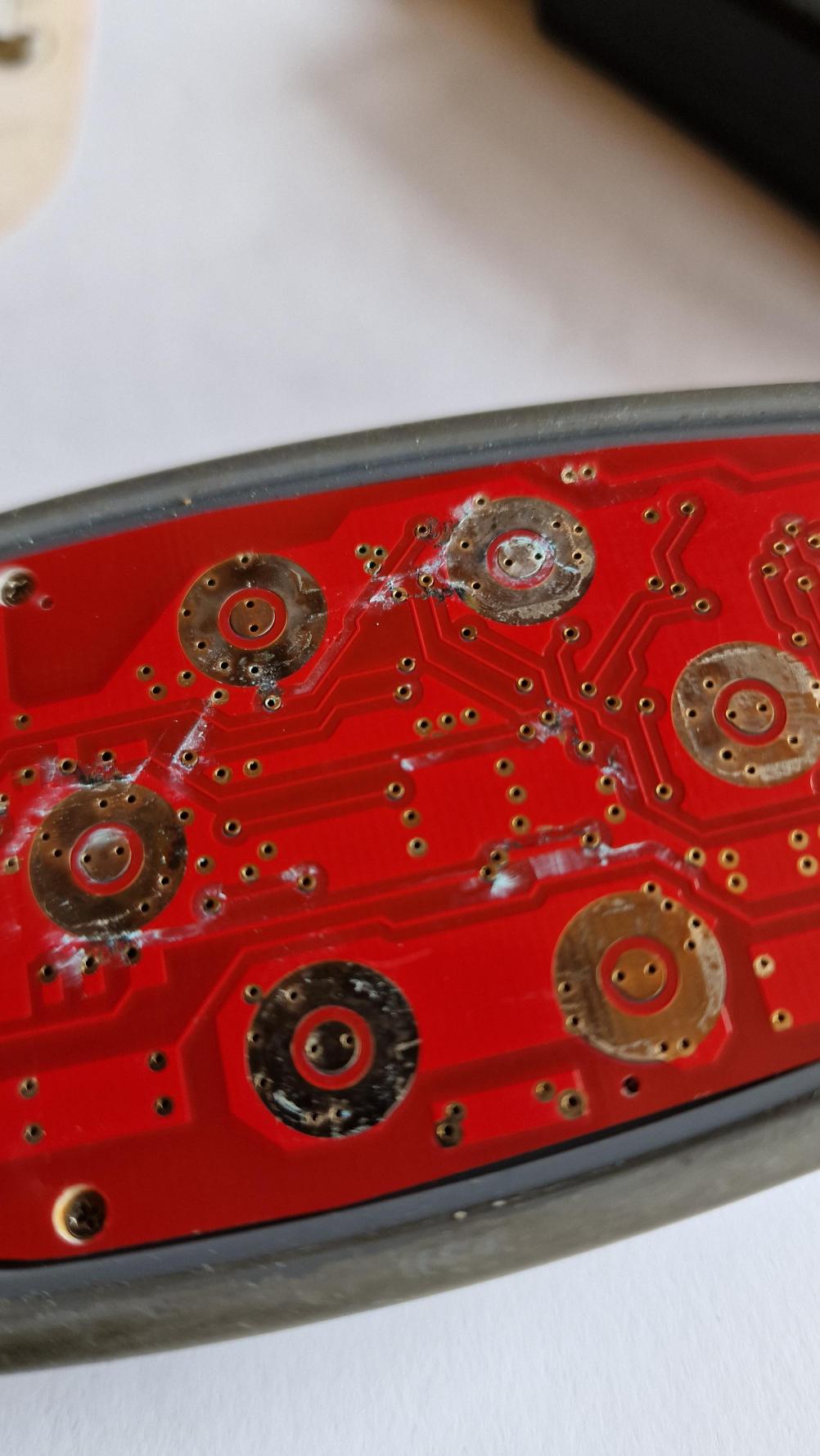 Quattro  Remote Control - Inside Image