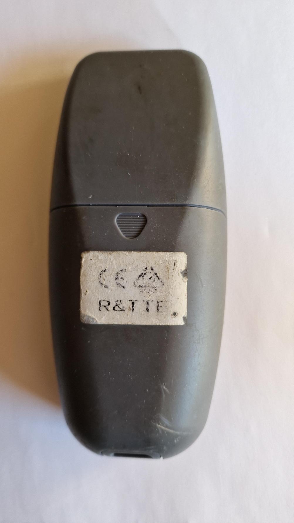 Quattro   Remote Control - Back Image