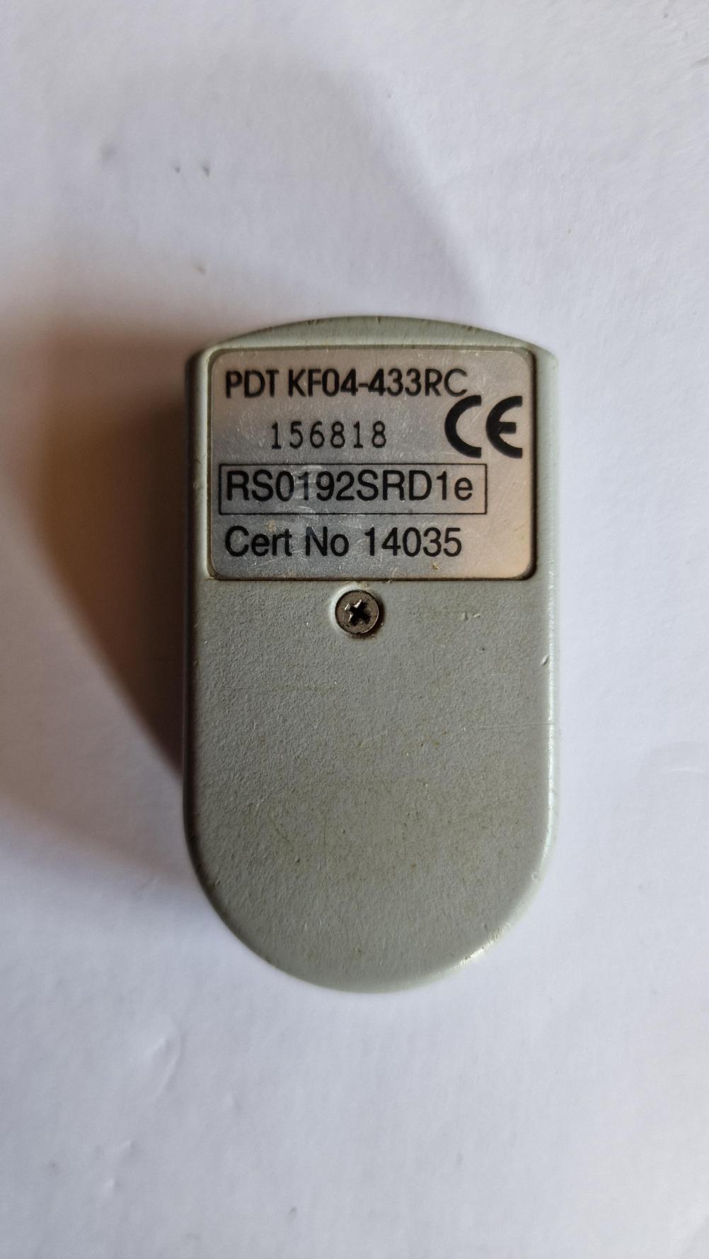  PDT  KF04-433RC RS0192SRD1e Remote Control - Back Image