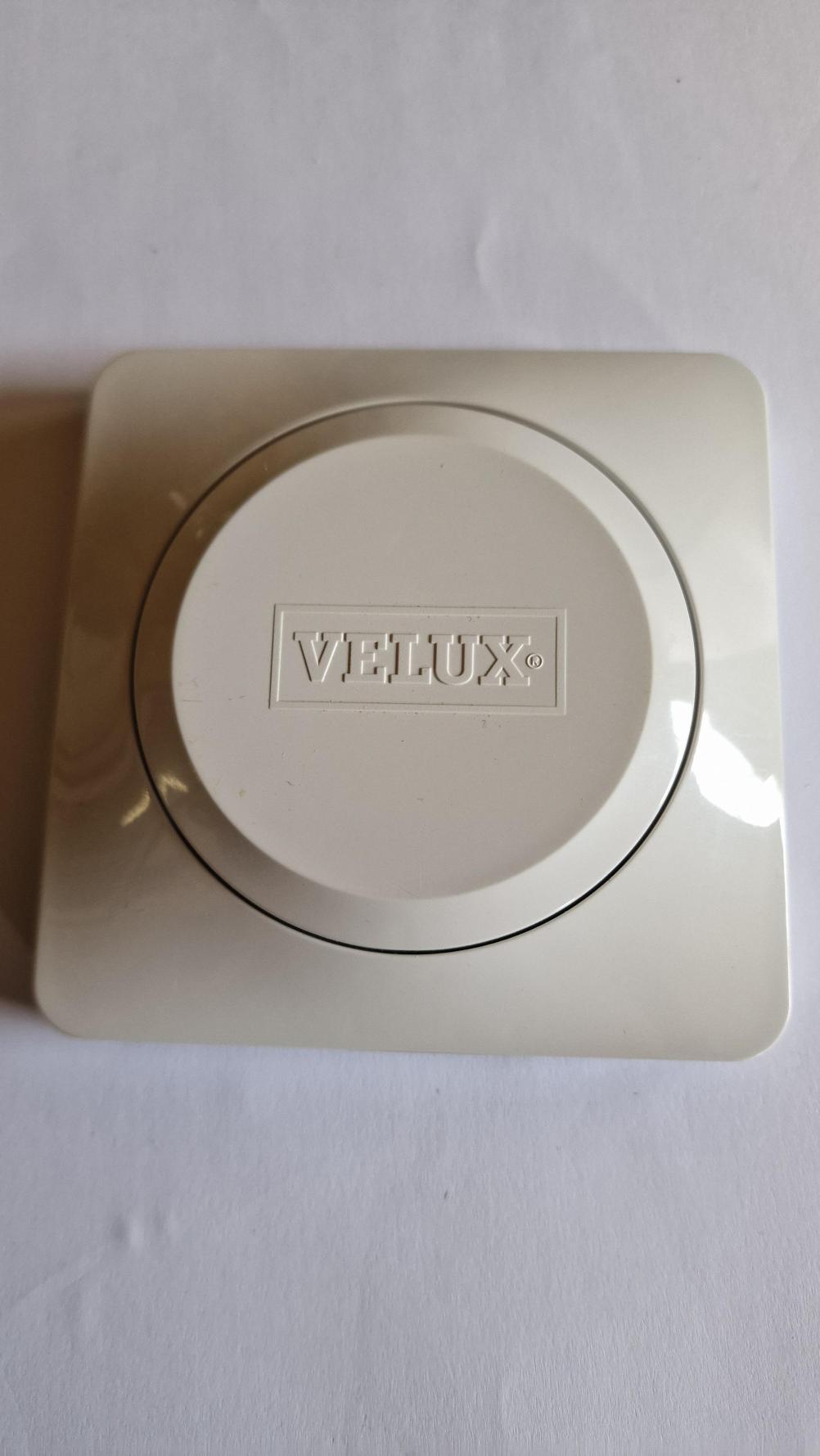 Velux  Remote Control - Back Image