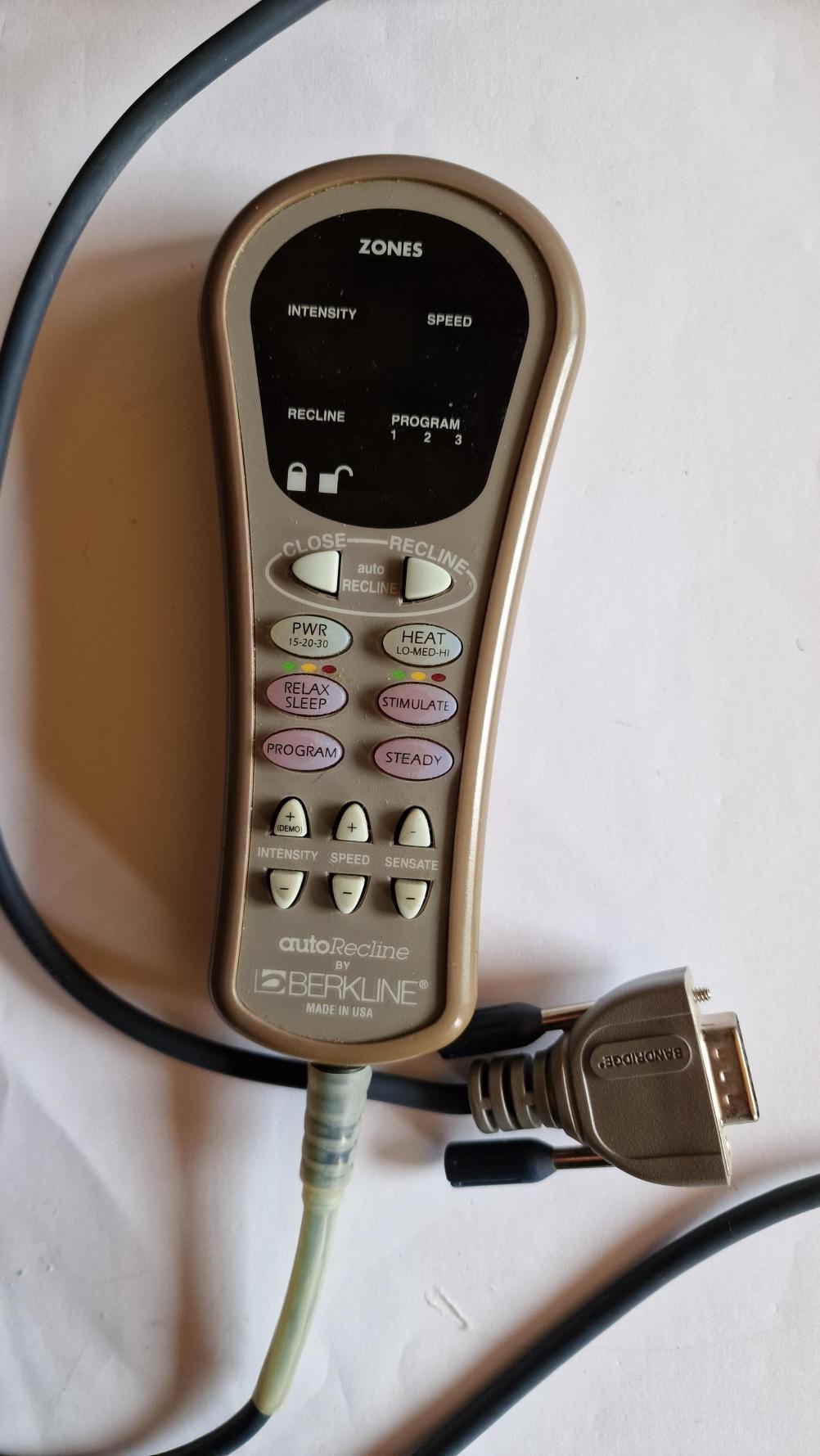BERKLINE AUTORECLINER 3402HR Remote Control - Front Image