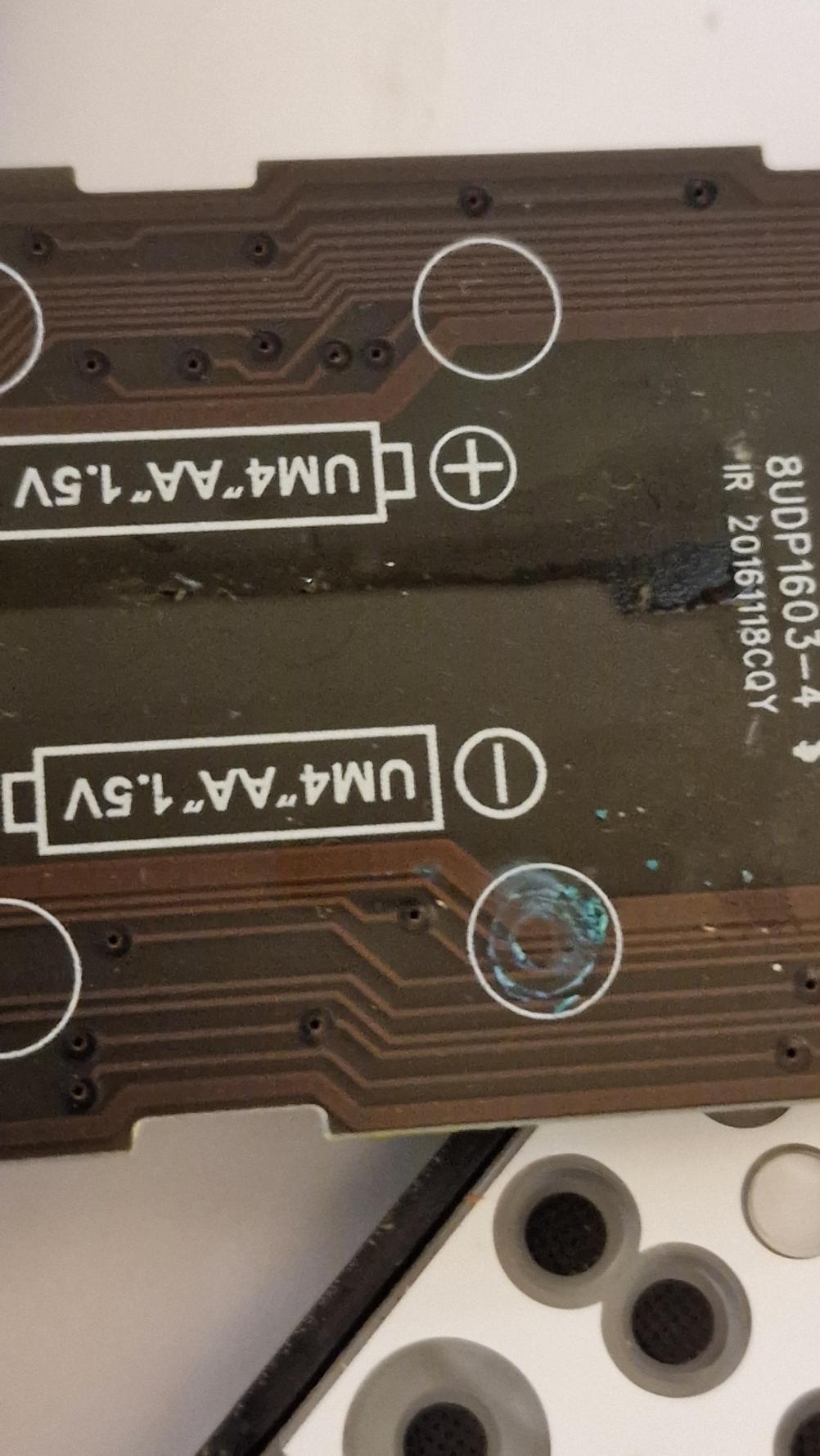 Oppo UDP 205 Remote Control - Inside Image