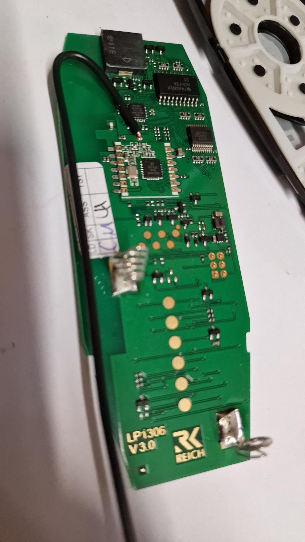 Reich   Remote Control - Inside Image