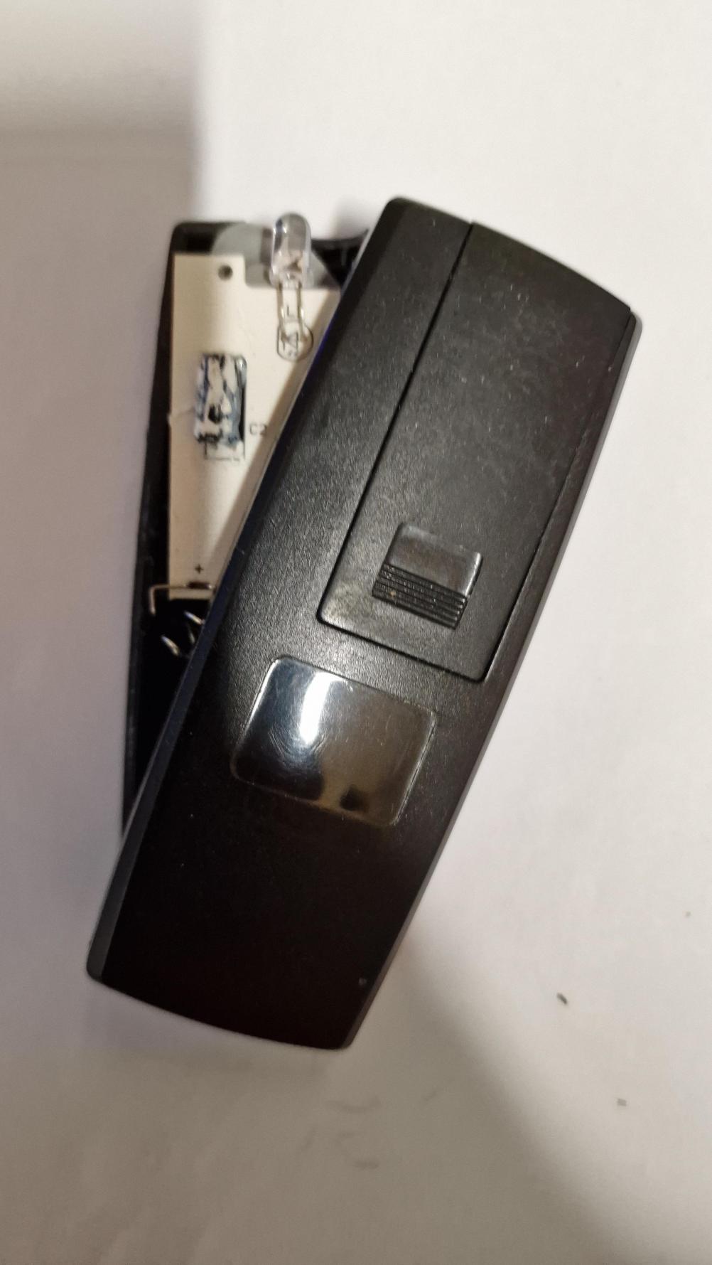 Valor  840 Remote Control - Back Image