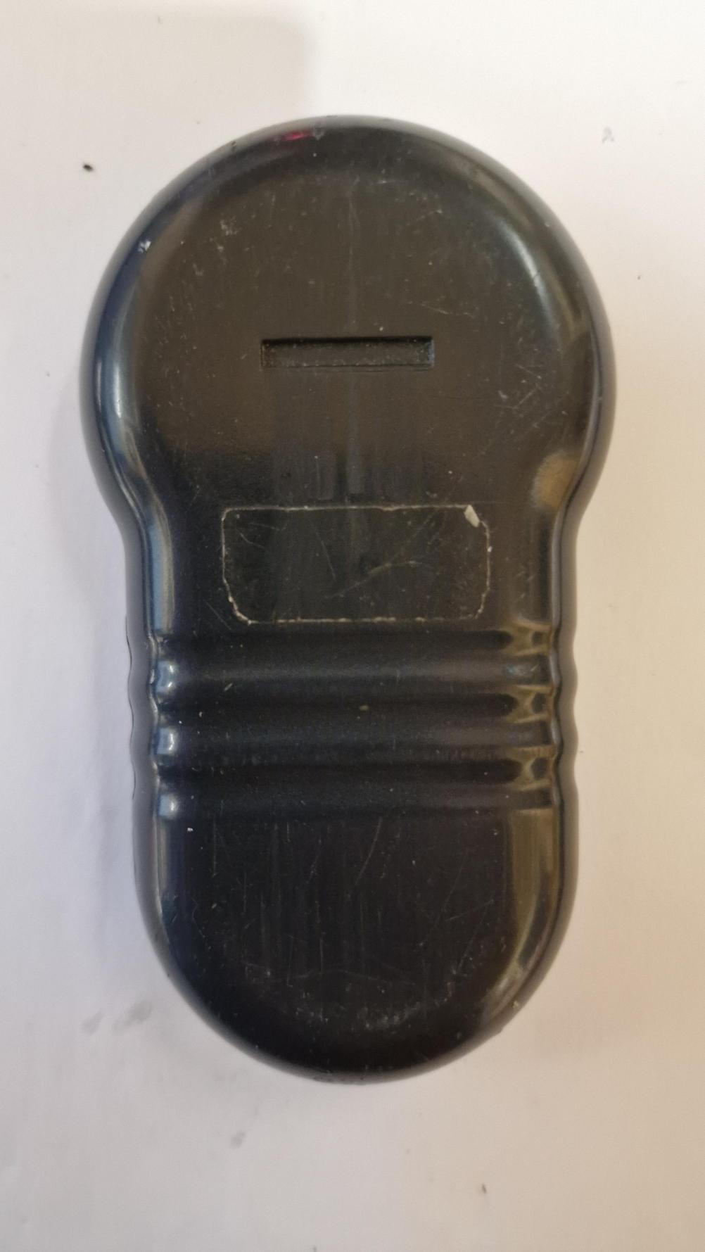 Merlin M -872 Remote Control - Back Image