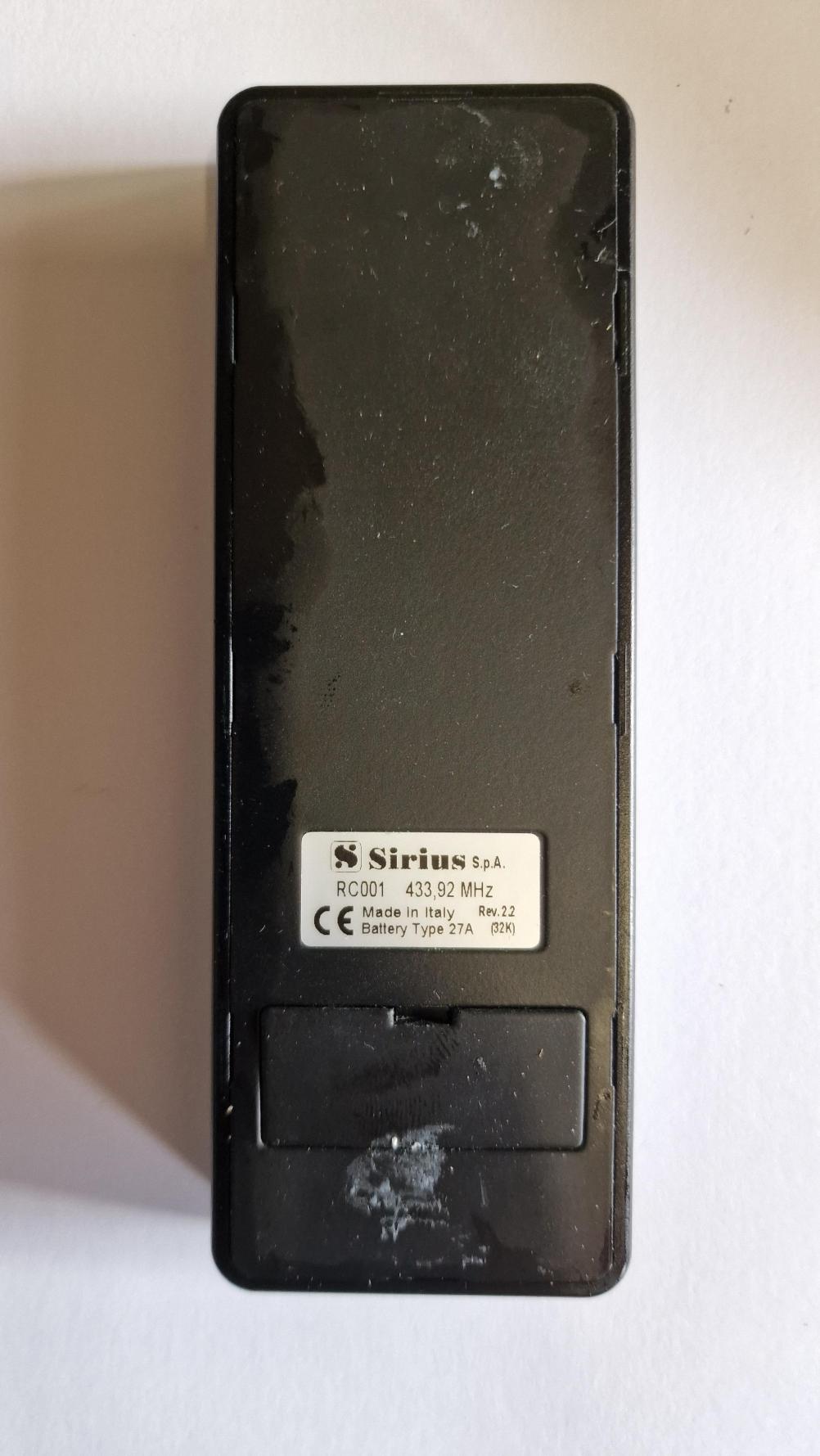 Caple / Sirus RC100 Remote Control - Back Image