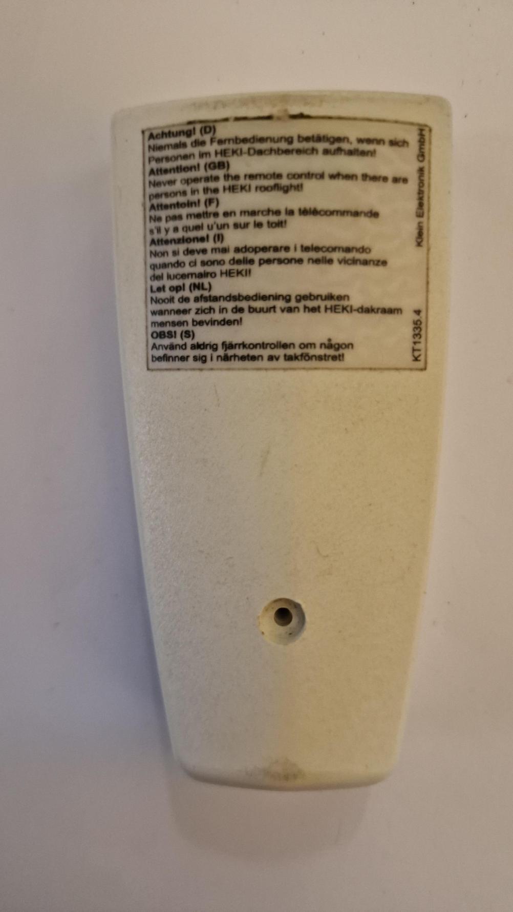 Dometic   Remote Control - Back Image