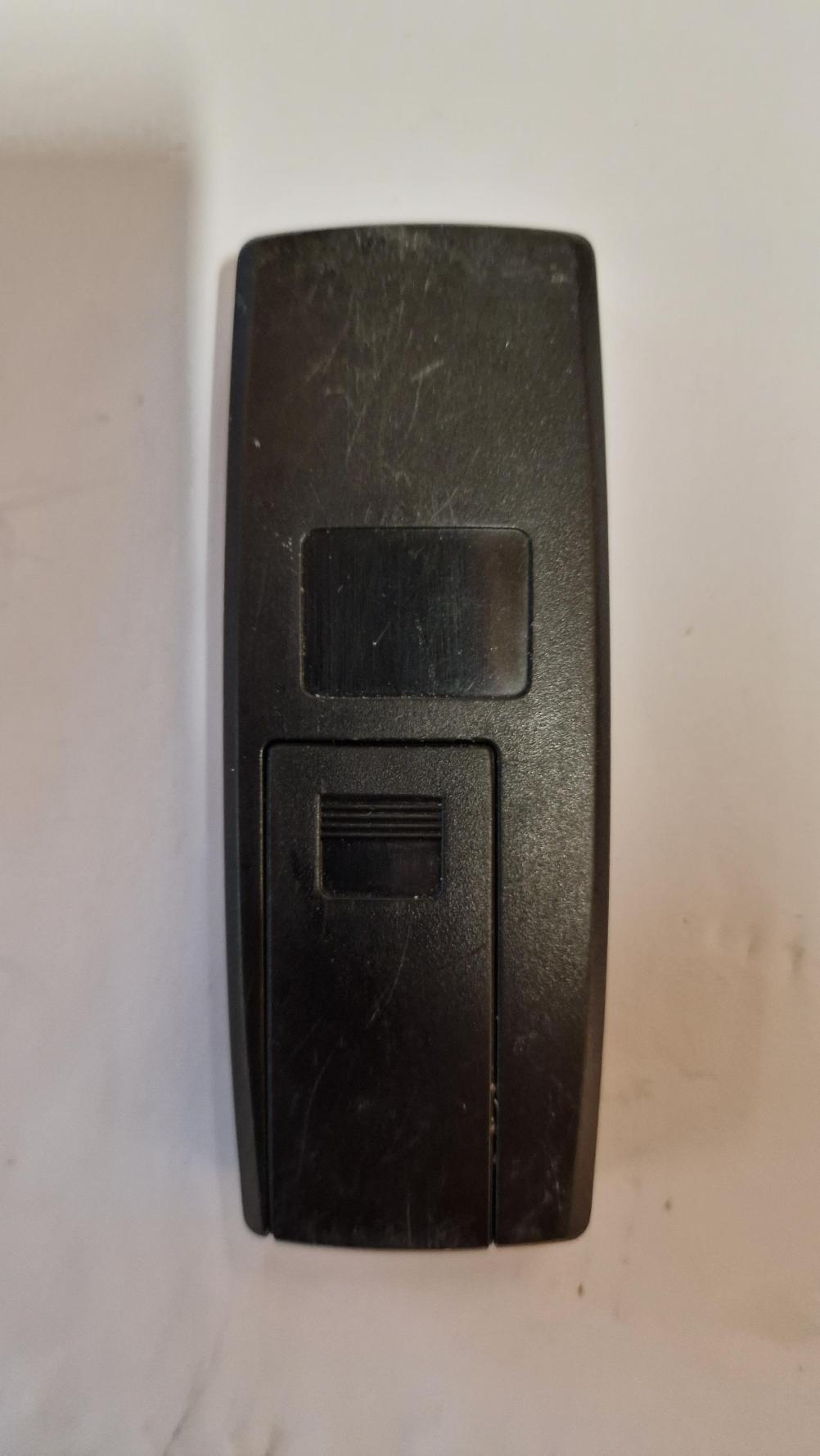 Valor 843 dream black Remote Control - Back Image