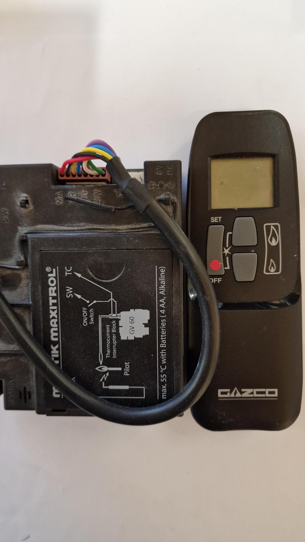 MERTIK MAXITROL  G6R-R4AM and G6R-H4S Remote Control - Front Image