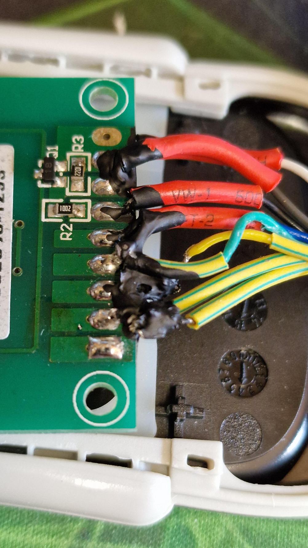 HSL  Remote Control - Inside Image