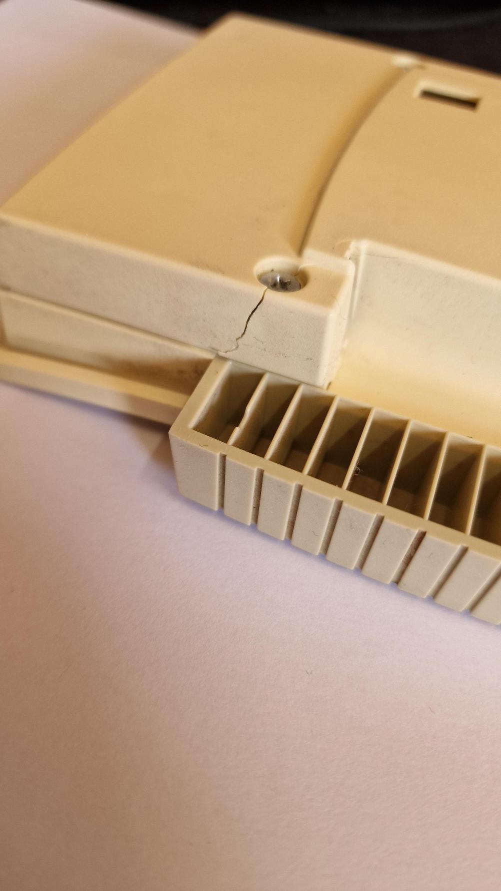 Thomas Sanderson   Remote Control - Inside Image
