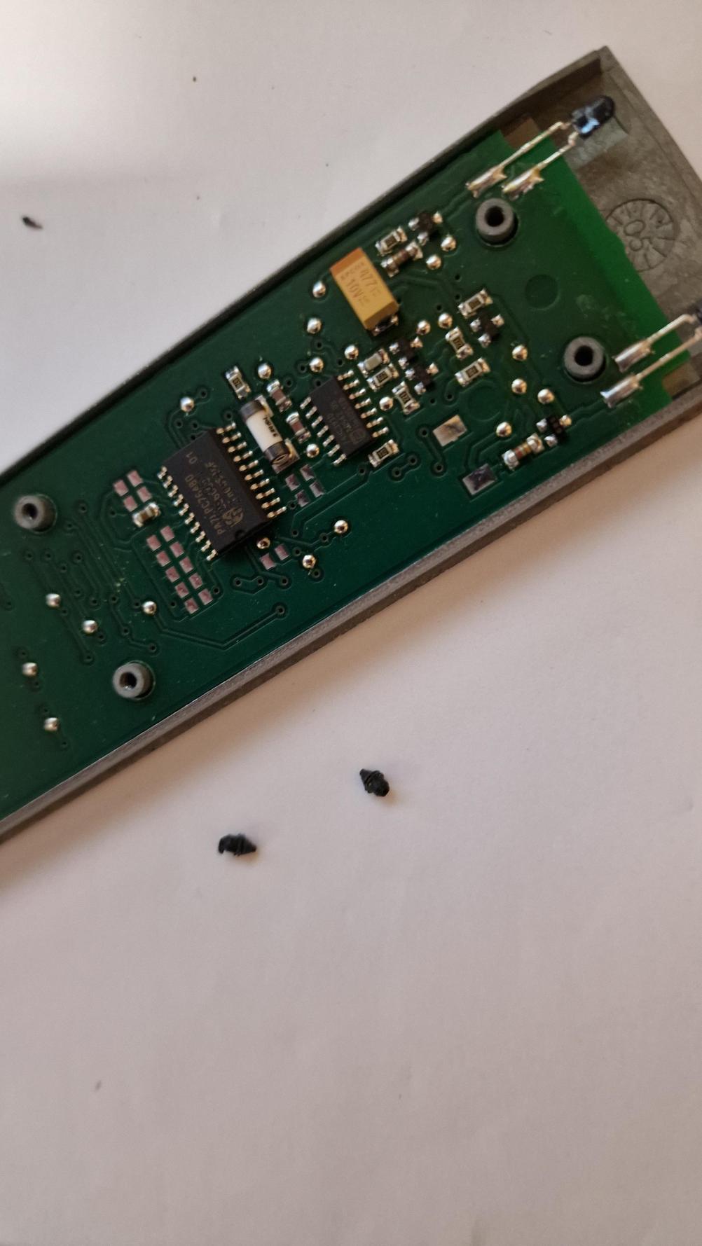 B&O Beolink 1000 Mk4 Remote Control - Inside Image
