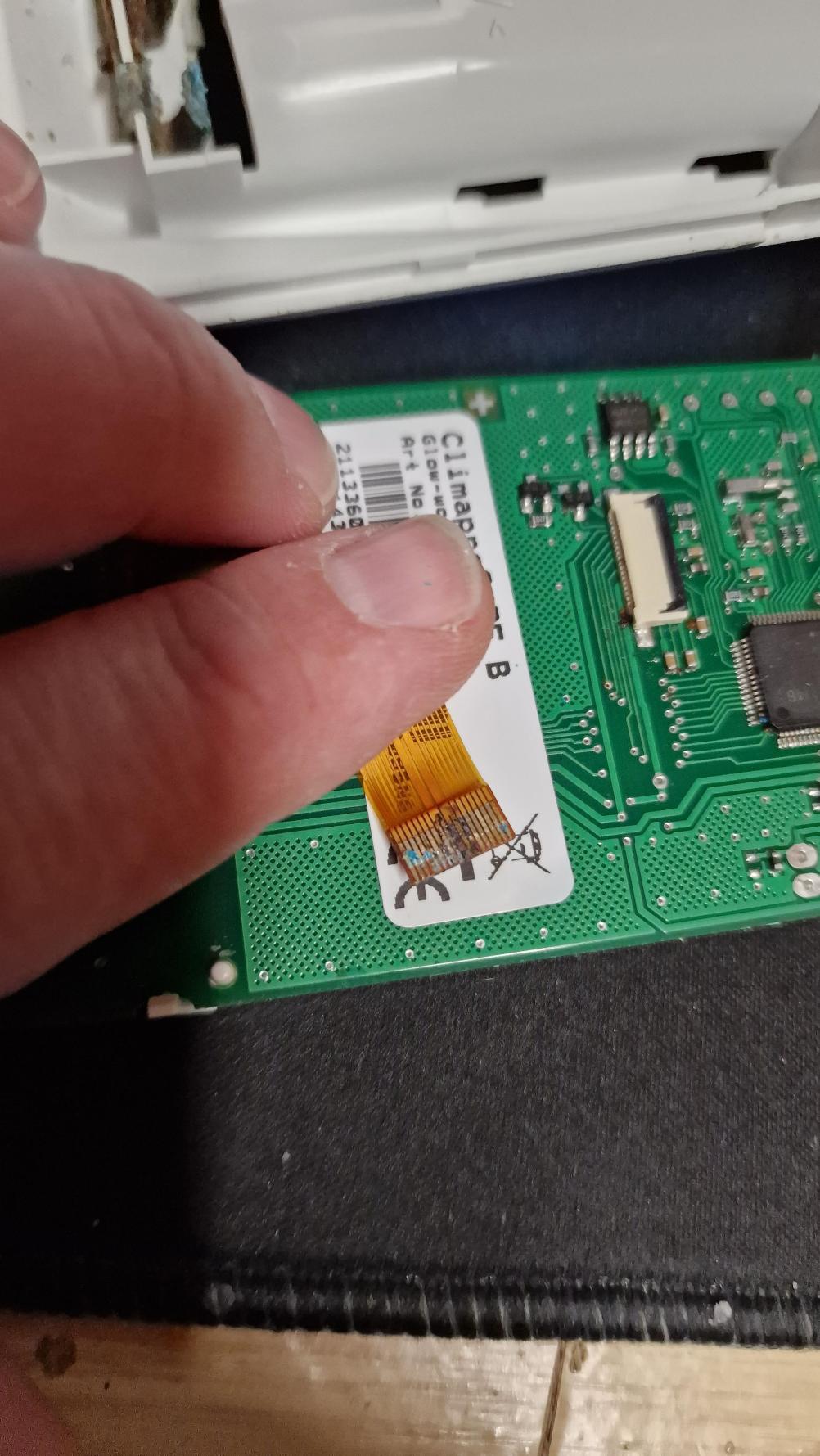 Glow-worn  ClimaPro2 Remote Control - Inside Image