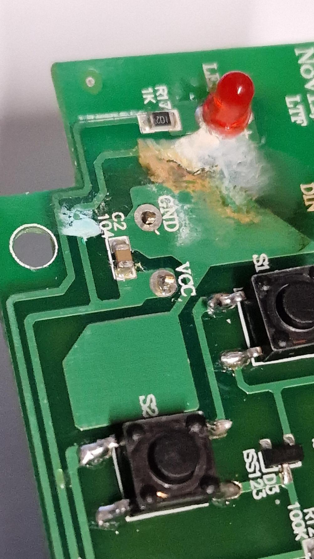 purple line  Remote Control - Inside Image