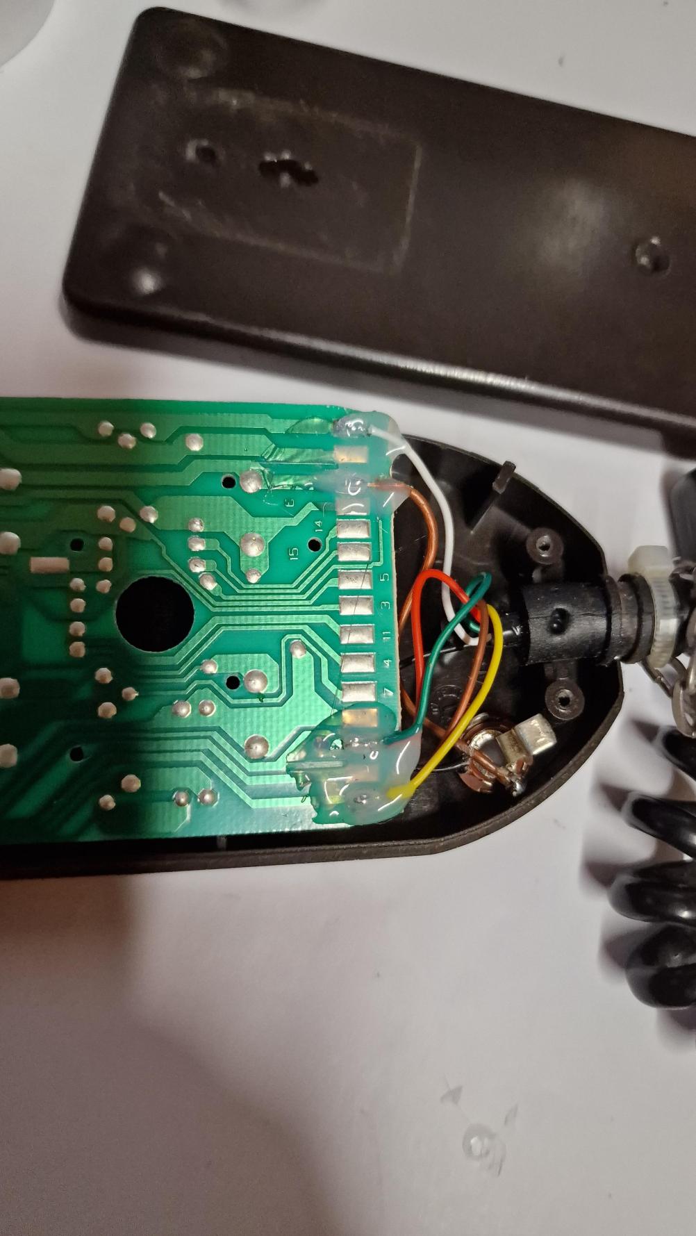 Dewert Remote Control - Inside Image