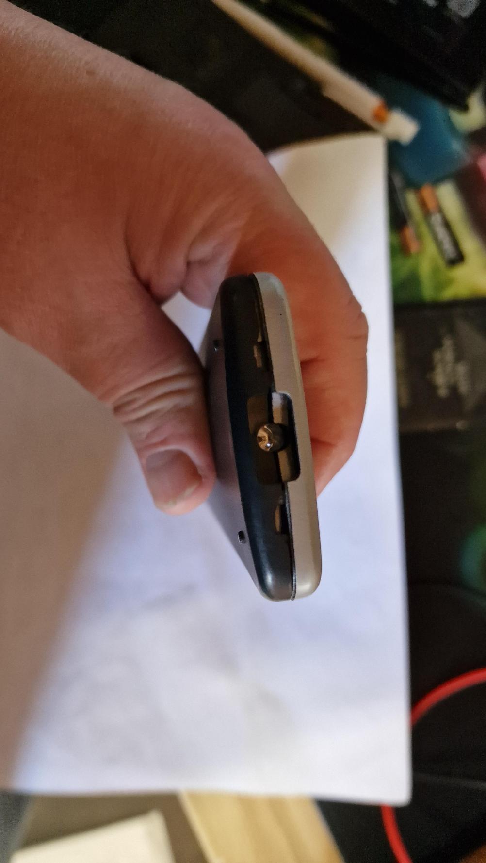 MUSICAL FIDELITY  Remote Control - Inside Image
