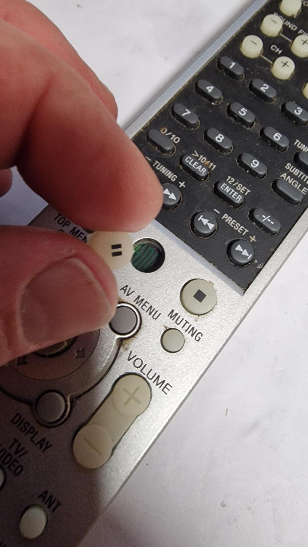 Sony RM-AAP005 Remote Control - Inside Image