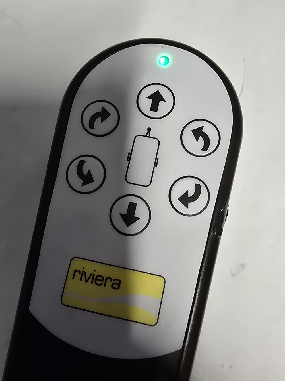 Riviera  UR203 Remote Control - Inside Image