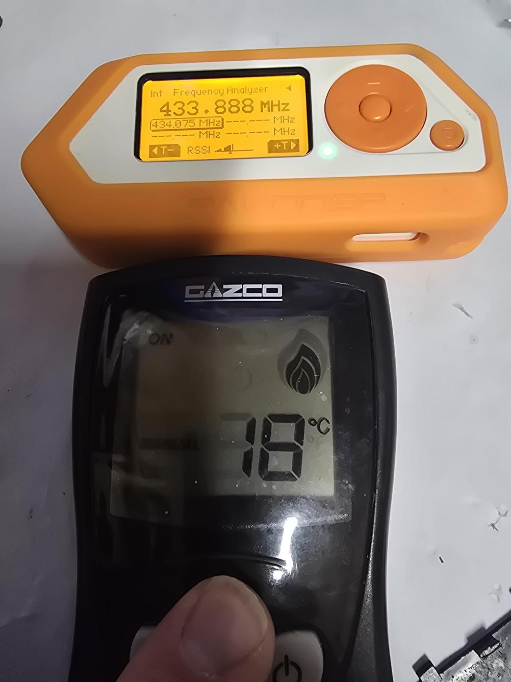 Gazco  MMB2260 Remote Control - Inside Image