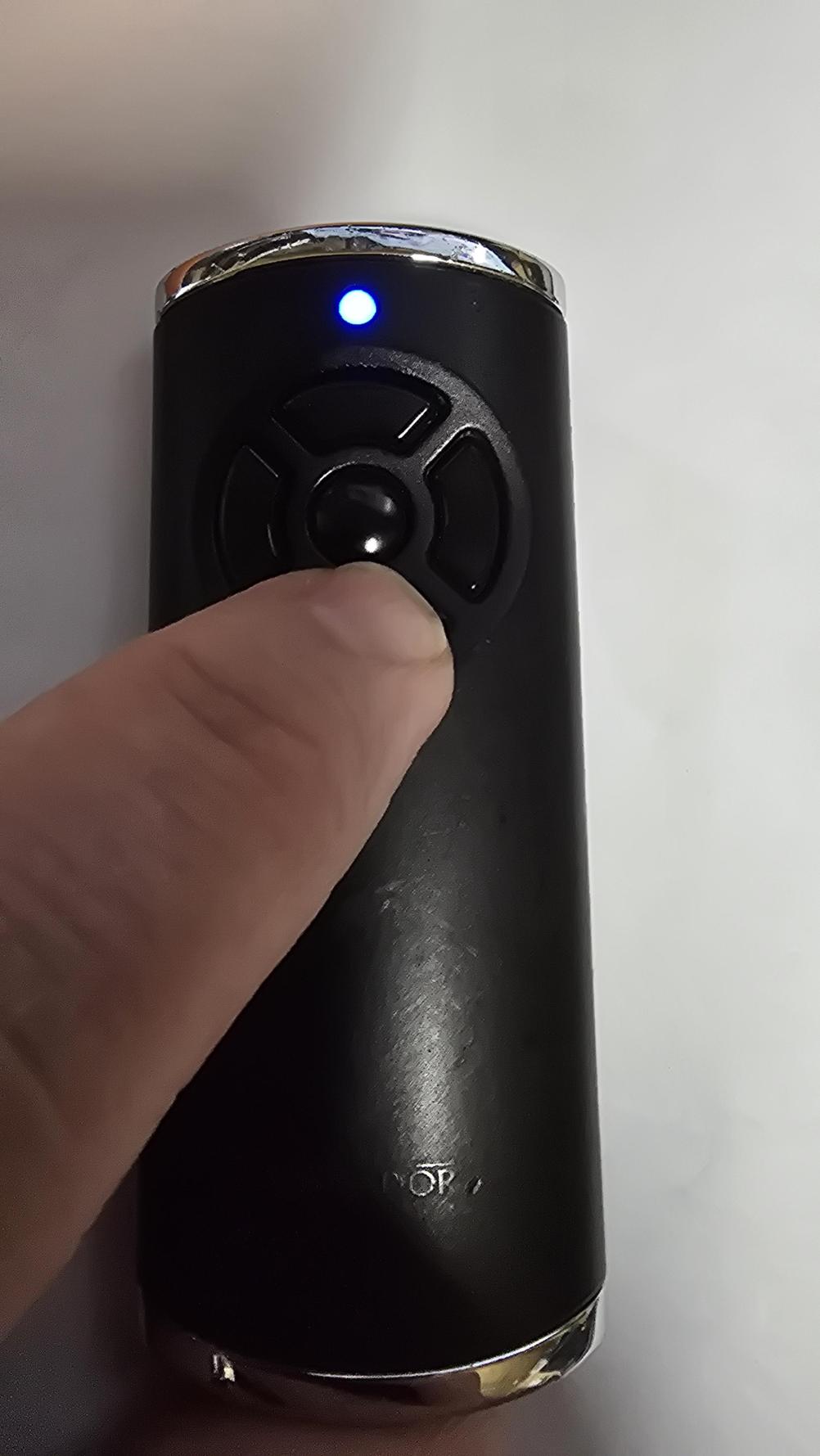 Garador   Remote Control - Inside Image