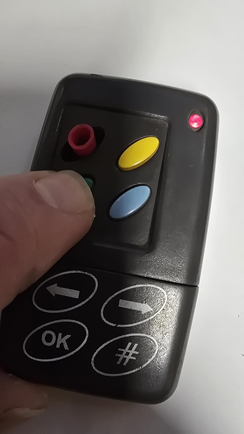 pse rc03b  Remote Control - Inside Image