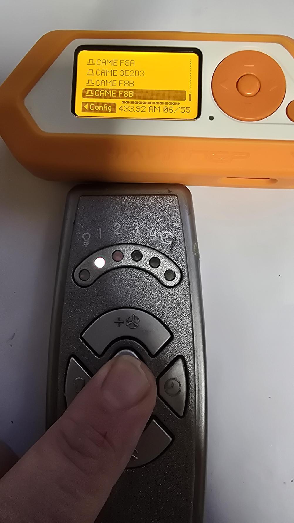 Sirius beFre s6/s Remote Control - Inside Image