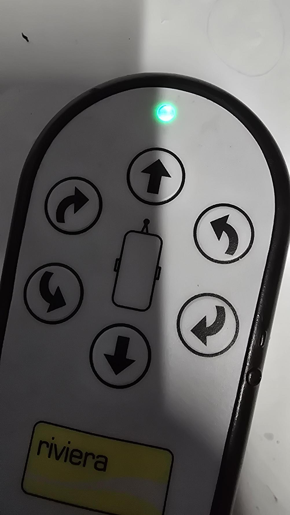 Riviera  UR203 Remote Control - Inside Image