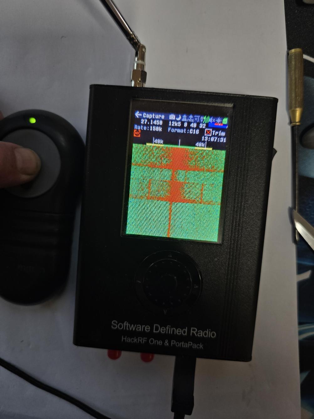 Merlin  M872 Remote Control - Inside Image