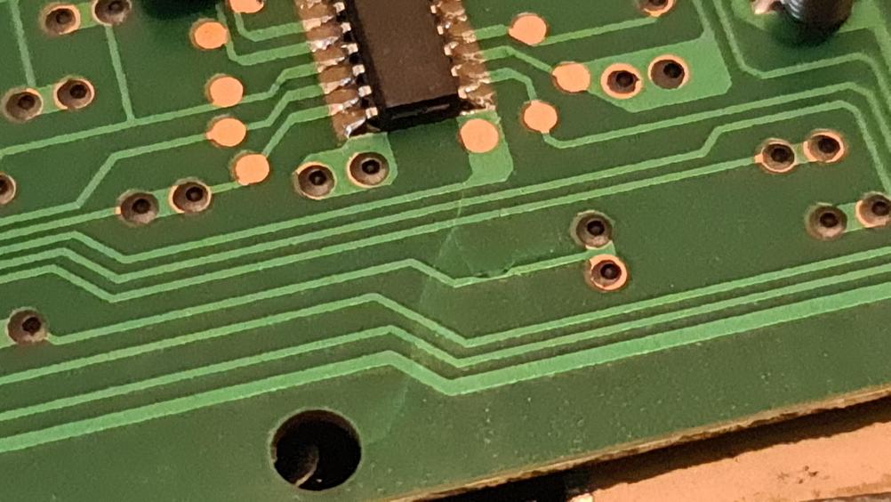 Focalpoint F930305  Remote Control - Inside Image