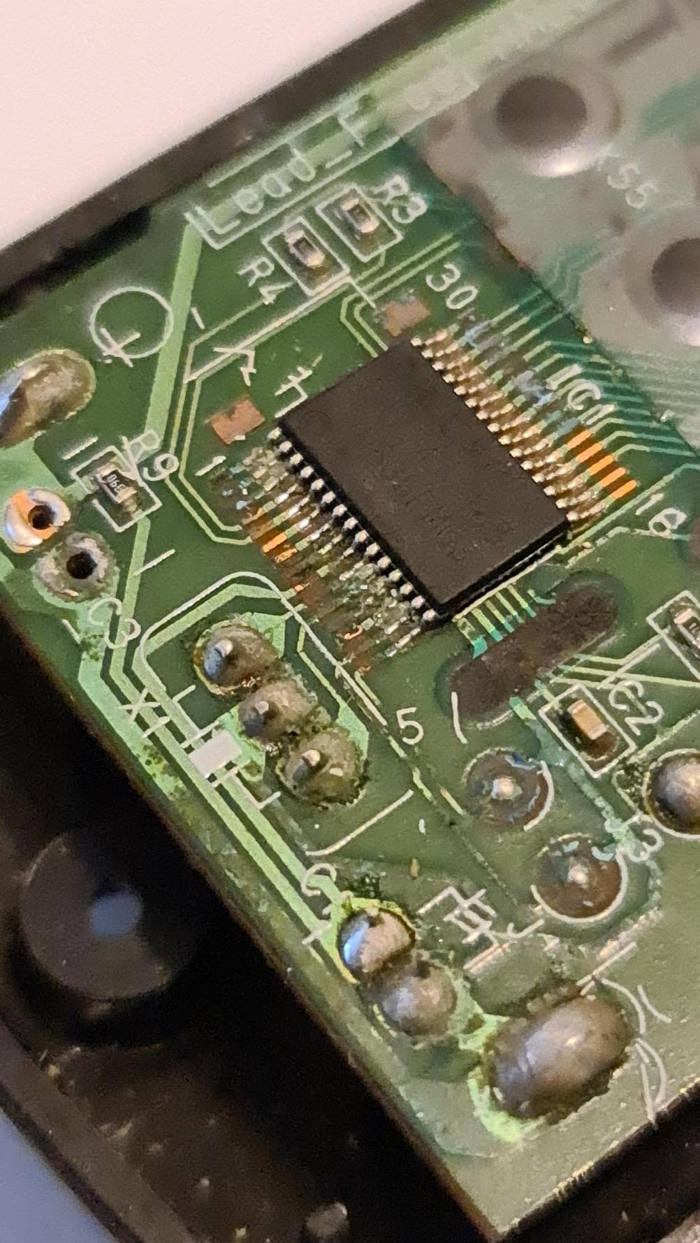 Pioneer  AXD1532 Remote Control - Inside Image