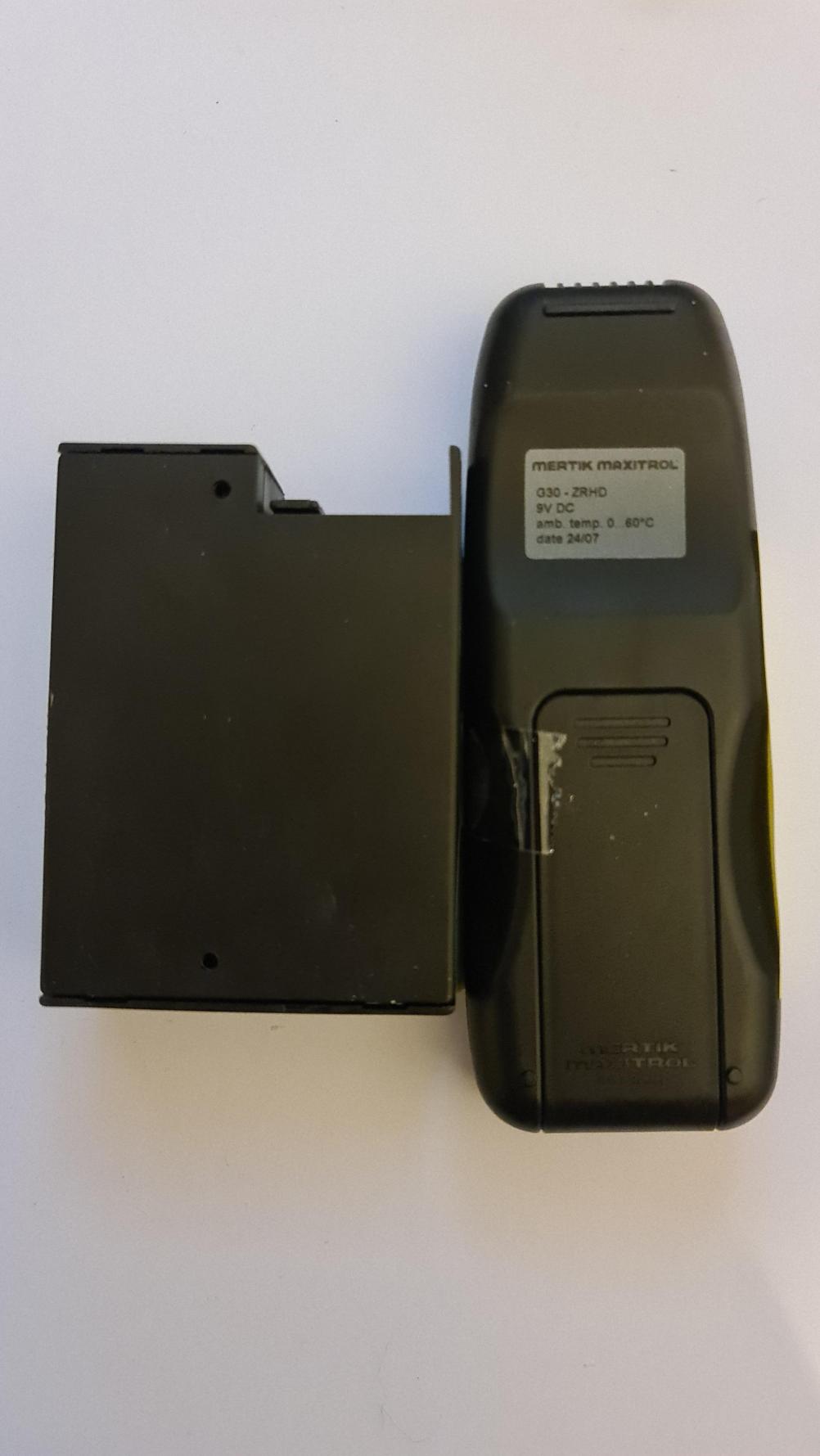 MERTIK MAXITROL  G30 ZRRS  +  G30 ZRHD Remote Control - Back Image