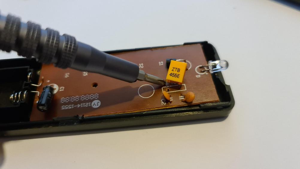 Avensis Detroit Picture Frame Fire RCS-01C Remote Control - Inside Image