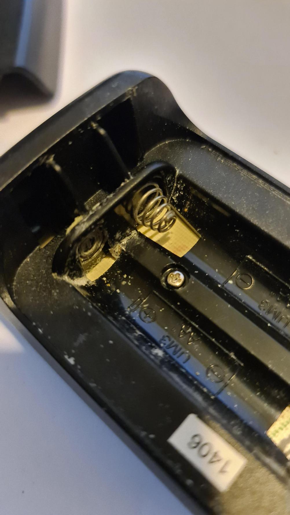 Denon RC-979  Remote Control - Inside Image