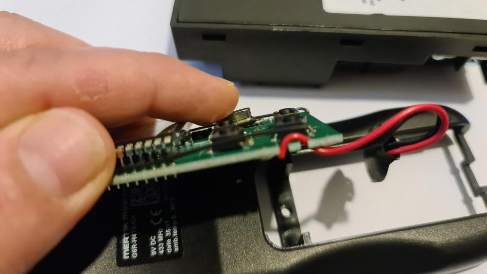 Mertik maxitrol  Remote Control - Inside Image