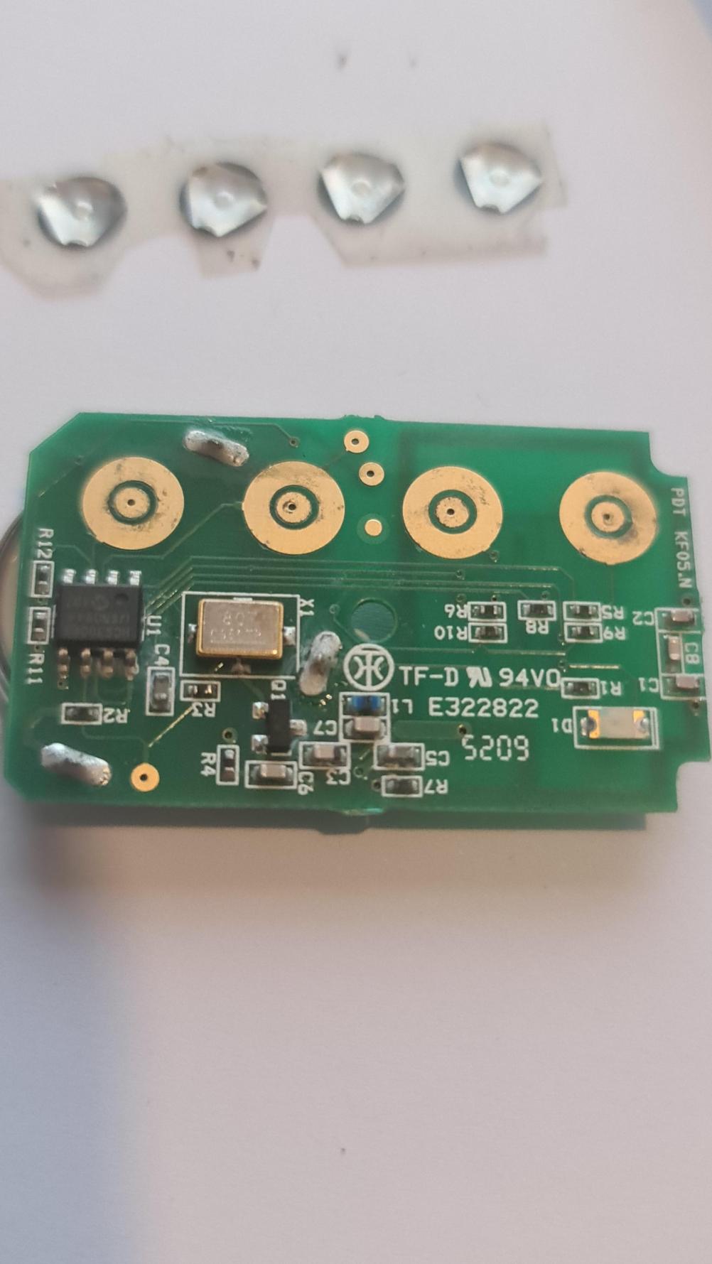 PDTKF04433RC  Remote Control - Inside Image