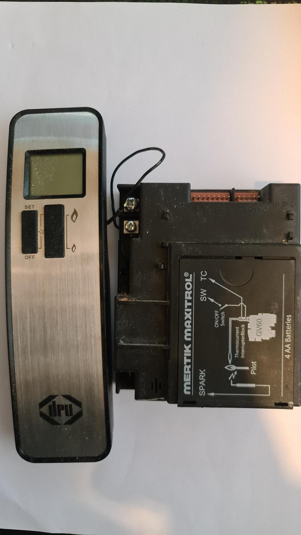 Merton Matxitrol  Remote Control - Front Image